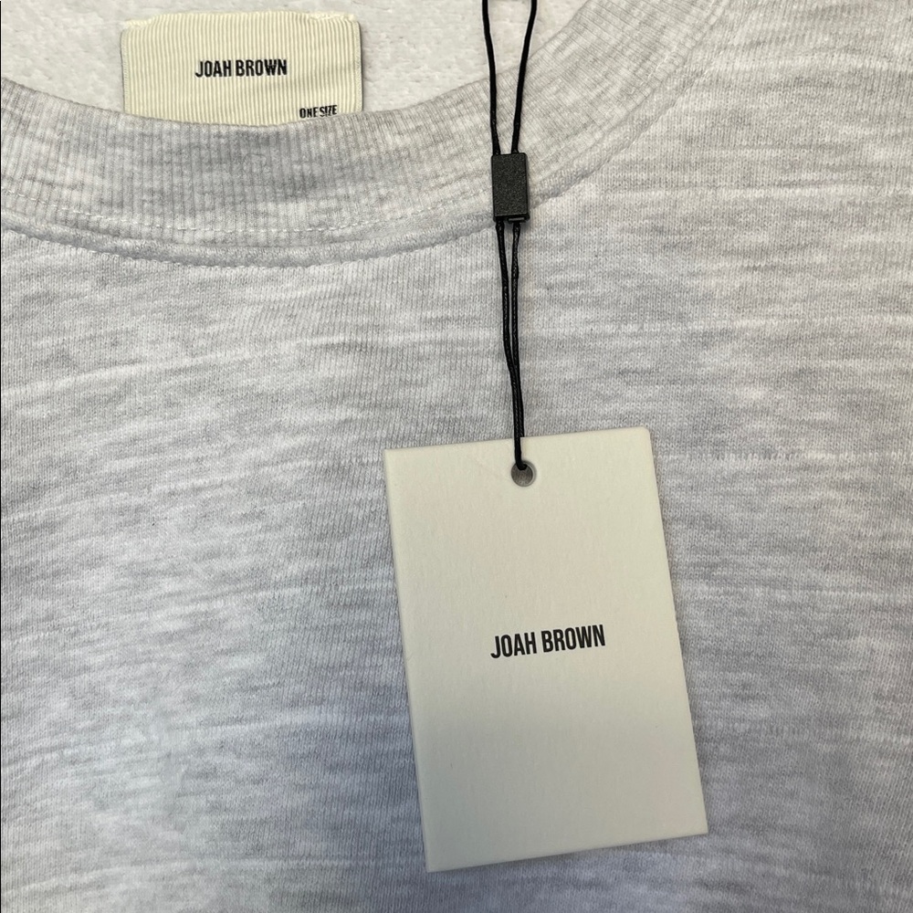 Joah Brown crewneck Light Gray cropped sweatshirt One size - Picture 4 of 7